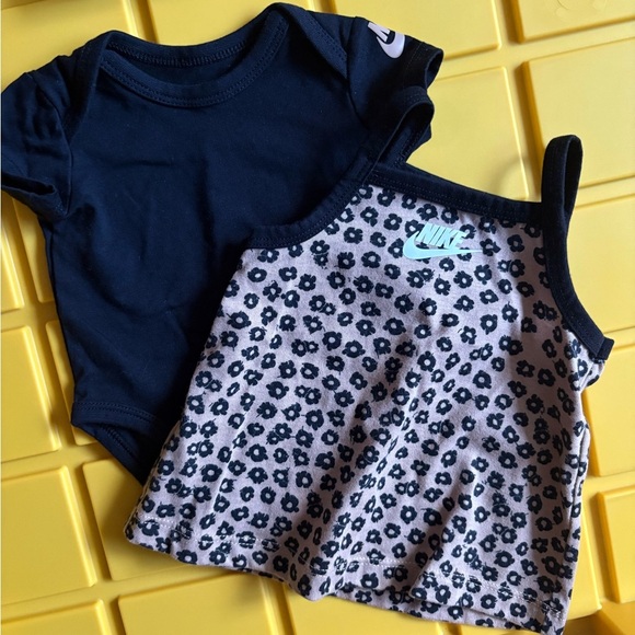Nike newborn leopard dress with onesie - Picture 1 of 3